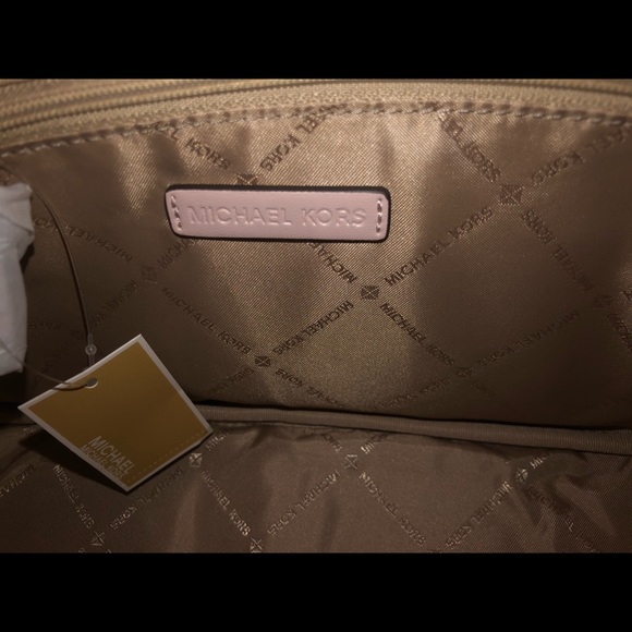 MK light pink and white crossbody bag (new model) - Picture 2 of 8